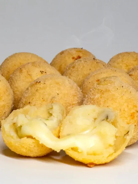Bolinha de queijo