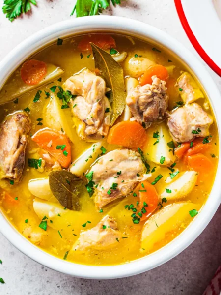 Ensopado de frango com batata